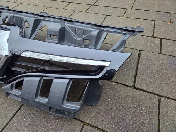RENAULT SCENIC III FRONT GRILLE CHROME FRAME 13-2016 image 6