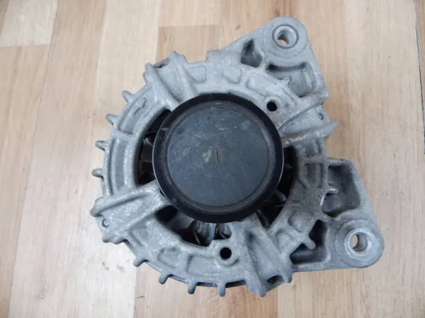 Nissan X-Trail T32 1.6 BENZ generaattori 231004PA0A image 4