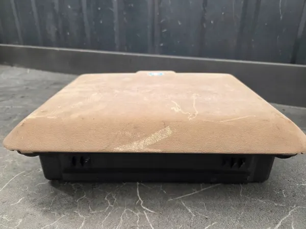 Verbandkasten OEM 1238650353 für Mercedes W123 Limousine image 3
