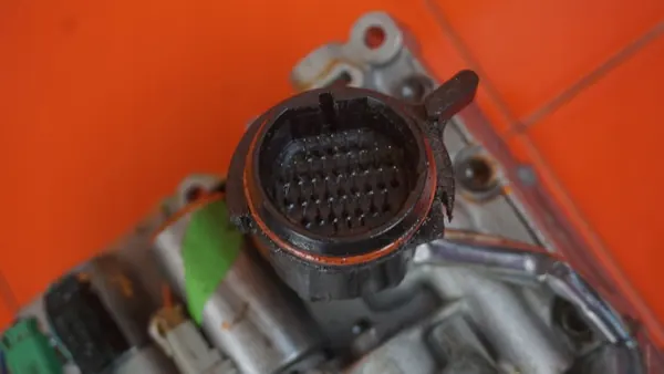 Mekatroniikkayksikkö OEM 177280780T Volvo S60 V60 V40 image 4
