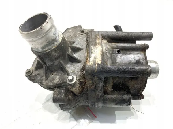 Water Pump Audi A8 D4 057121011 OEM image 2