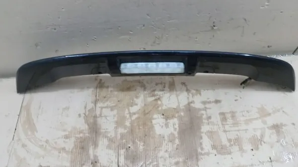 Spoiler de coffre OEM REMO pour Suzuki Swift MK7 image 8