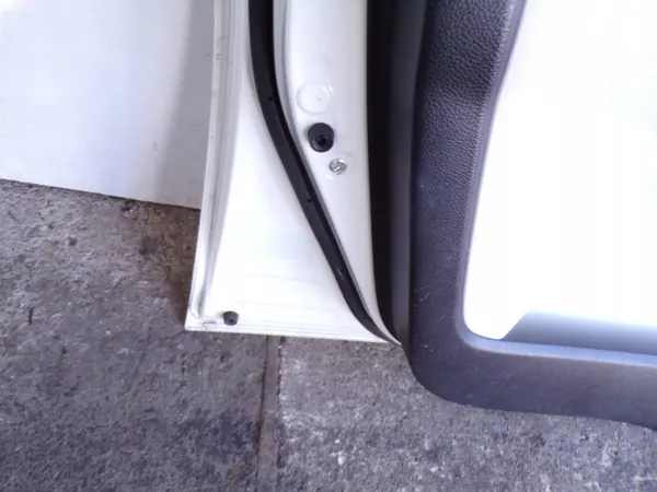 Suzuki Ignis III vänster framdörr OEM ZFR image 9