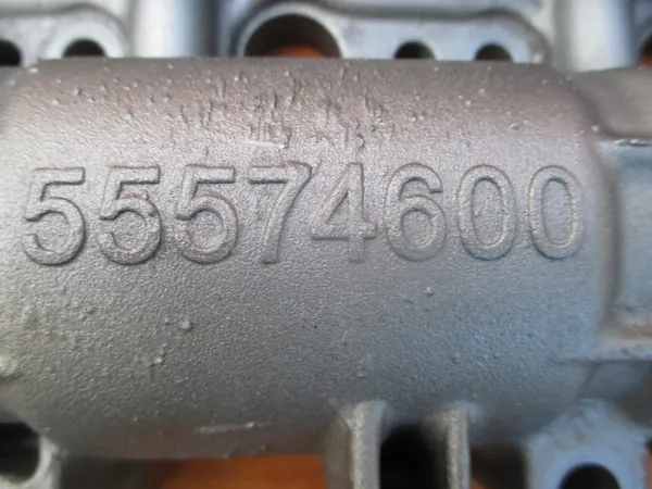 Couvercle d'arbre à cames OEM 55574600 pour Opel image 3