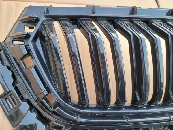 Stoßfänger-Grill-Einsatz Skoda Kodiaq OEM 565853653J image 3