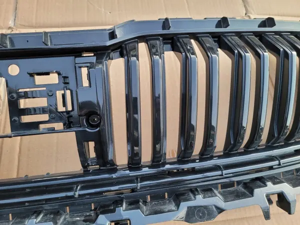 Stoßfänger-Grill-Einsatz Skoda Kodiaq OEM 565853653J image 6