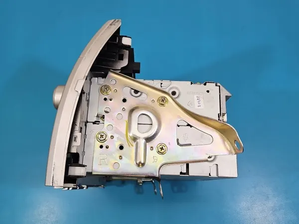 Radio de fábrica Toyota OEM 86120-0F010 para Corolla Verso II image 6
