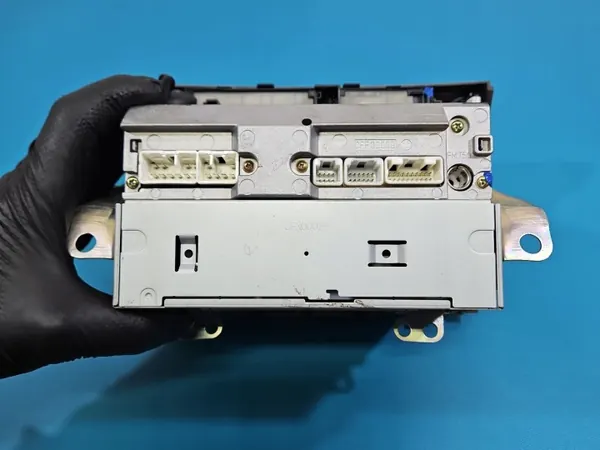 Radio de fábrica Toyota OEM 86120-0F010 para Corolla Verso II image 7