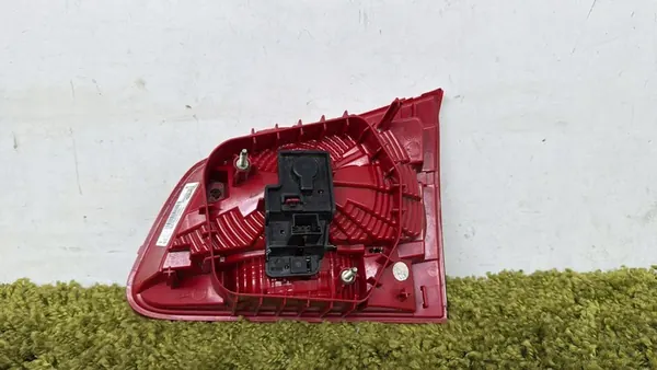 Luz Trasera Izquierda VW Touareg 7P II 2010- OEM image 2
