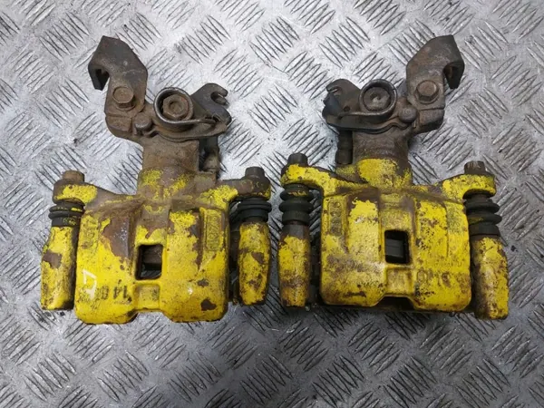 OEM 479465 Bromsskivor Bak + Bromsok + Nav Mazda 6 image 7