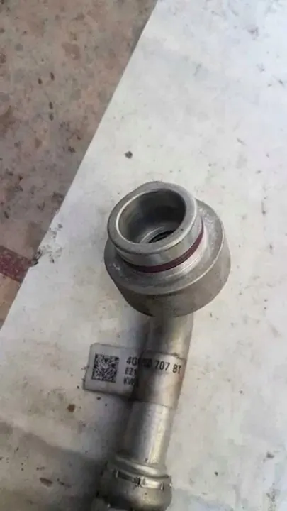 AUDI A6 C7 Air Conditioning Pipe 4G0260707BT image 2