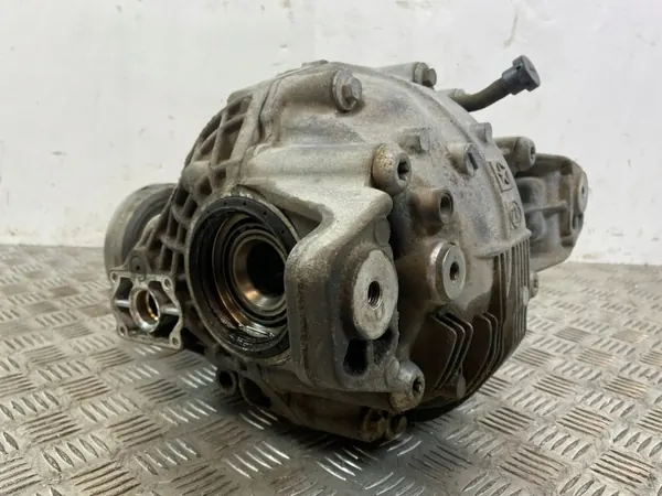 Jeep Bakaxel Differential P68184737AB - Begagnad OE image 3