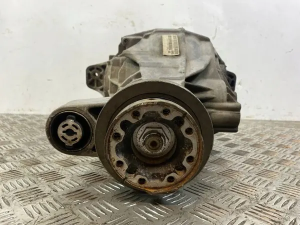 Jeep Bakaxel Differential P68184737AB - Begagnad OE image 7