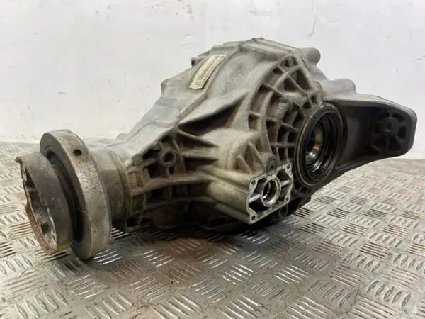 Jeep Bakaxel Differential P68184737AB - Begagnad OE image 9