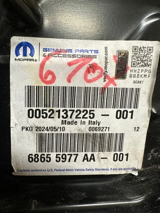 Suporte de para-lama dianteiro esquerdo FIAT 500 52137225 image 3