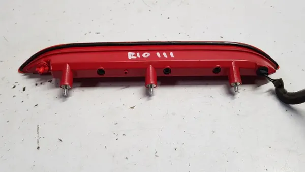 Luz stop KIA RIO III OEM 32432525 - Usado image 6