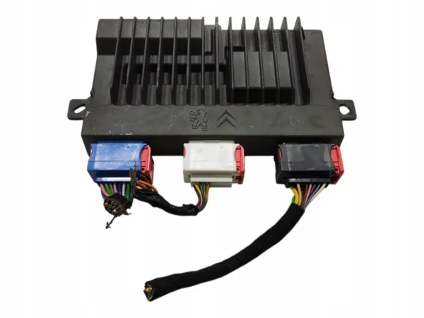 OEM 9825899680 Audioversterker voor Peugeot 3008 II Lift image 2