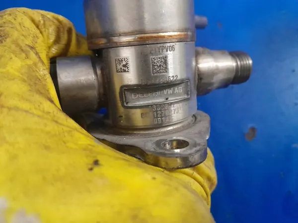 Polttoainepumppu CUPRA FORMENTOR 1.5 TSI 05E127027J image 2