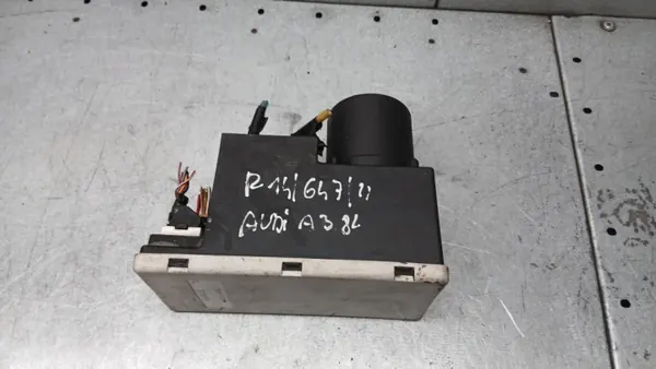 Bomba de fecho central OEM 8L0862257A para Audi A3 8L image 2