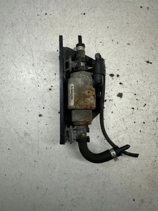 Bomba de combustible Webasto VW Tiguan 2013 5N0201607C image 2