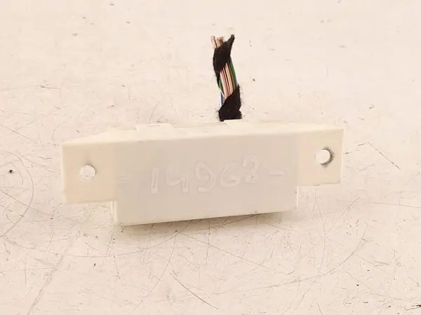 Module Commande Éclairage Mercedes Classe C W204 OEM A1669003401 image 5