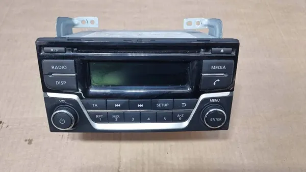 Radio Nissan OEM 28185BV80A - Estado usado image 2