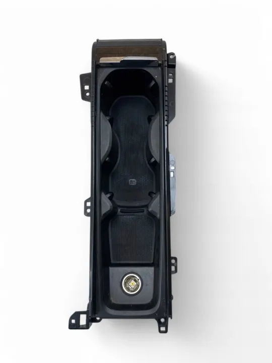 Volvo XC90 Bekerhouder OEM 31389958 Dashboard image 9