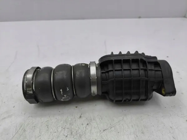 Citroen DS4 2013 Intercooler Schlauch image 3