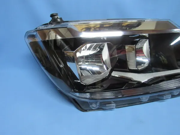Farol Direito VW Crafter 7C1 Man H7 Completo image 3