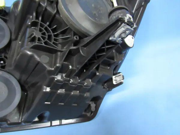 Farol Direito VW Crafter 7C1 Man H7 Completo image 6