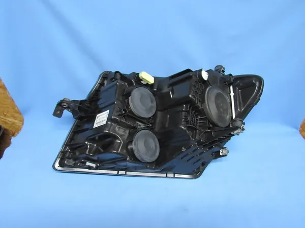 Farol Direito VW Crafter 7C1 Man H7 Completo image 9