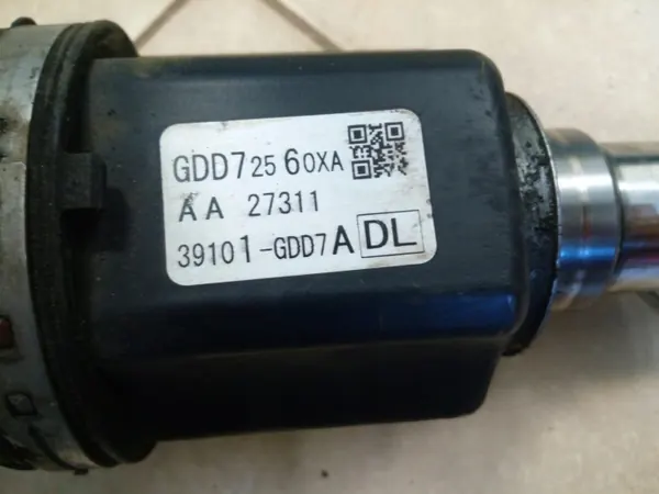 Mazda CX-3 framaxel vänster OEM GDD72560XA image 4