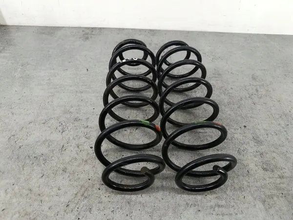 Taka-Jouset OEM SPRĘŻYNY TYŁ Ford Fiesta MK6:lle image 2