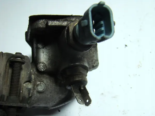 Carcaça do Termóstato OEM 504335593 para Mitsubishi Canter image 4