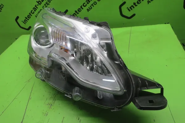 PEUGEOT 2008 I 13- Rechter Koplamp EU 9815403080 image 6