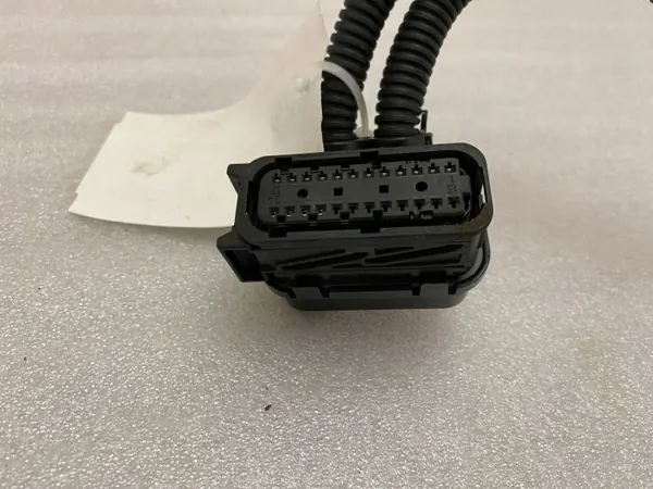 BMW 2 F46 2016 ruiskutusarja OEM 8643382 image 3