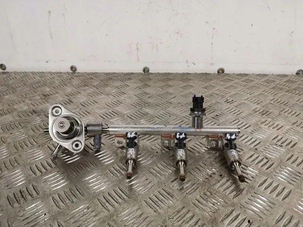 Högtrycksbränslepump OEM 0261520391 för Suzuki Swift image 2