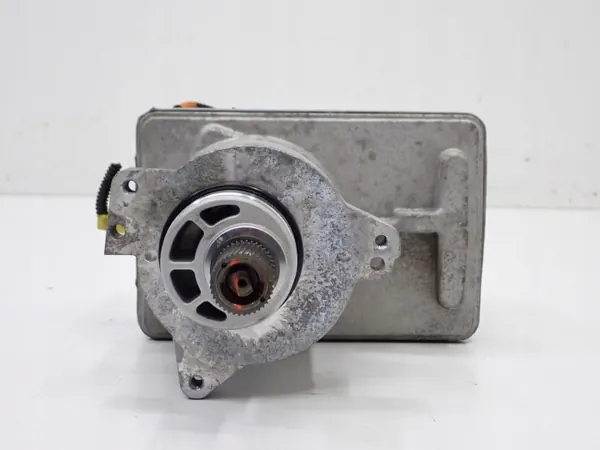Tesla Model Y Motor OEM GE80226H12 Gebraucht image 4
