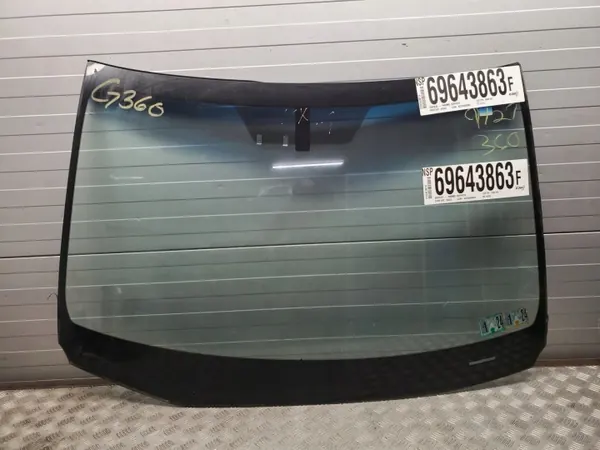 Lexus NX Frontscheibe OEM ATV74390 - Gebraucht image 2