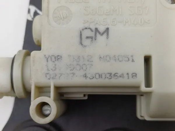 Actionneur de verrou de coffre Opel Meriva A 13199007 image 2