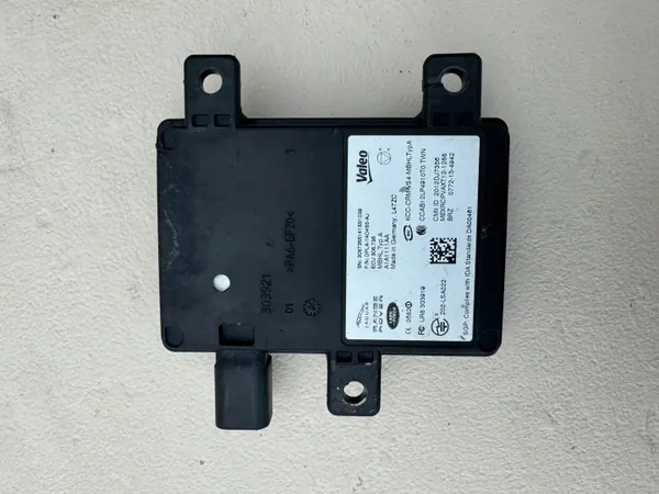 Radar Land Rover L550 - Pièce OEM d'occasion pour Range Rover image 2