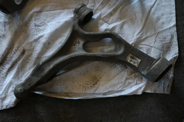 Braccio sospensione Cayenne 958 S+D image 2