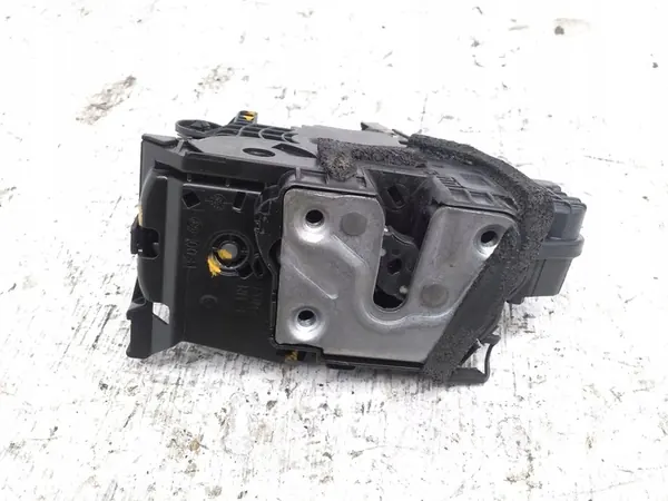 Renault Trafic III 2015 Serratura porta anteriore destra OEM 93457083 image 5