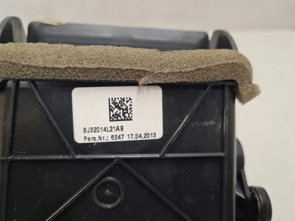 Grelha de admissão OEM BJ32-014L21-AB Range Rover Evoque image 4