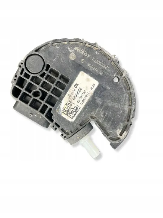 Pompe Réservoir AdBlue Audi Q5 OEM 8R0131877 - Occasion image 3