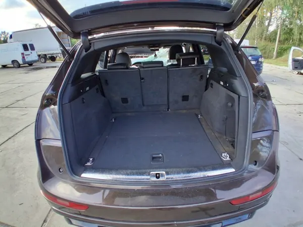 Parachoques trasero Audi Q5 I SQ5 S-Line 8R0 (2008-2016) image 7