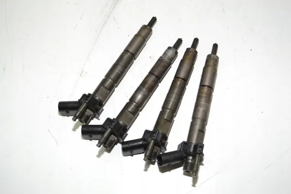 Inyector Combustible OEM 7805428 para BMW X3 E83 X1 E84 2.0D image 3