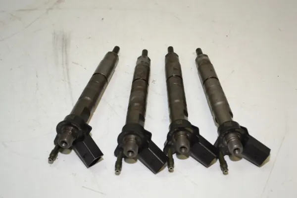 Inyector Combustible OEM 7805428 para BMW X3 E83 X1 E84 2.0D image 4
