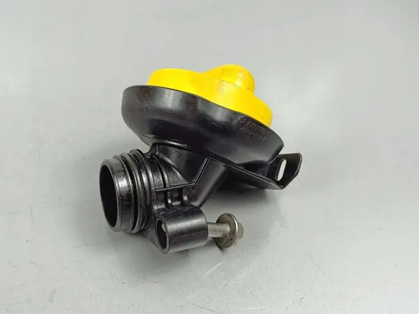 Tapa de llenado de aceite Nissan Qashqai J12 2022 image 4