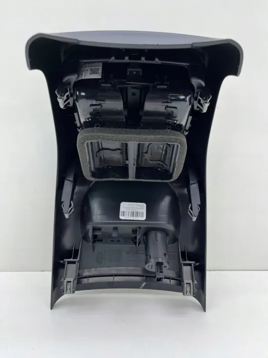 Rejilla ventilación trasera túnel central Volvo XC40 OEM 31469030 image 8